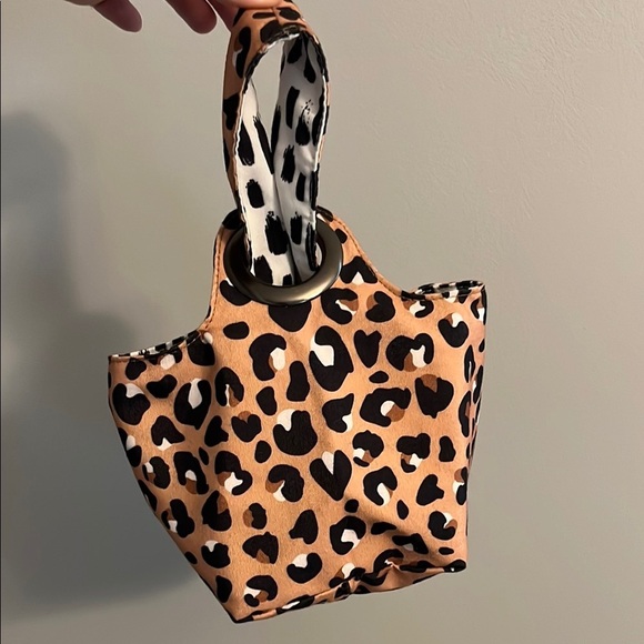 Reversible Yarn Storage Bag Tote Knitting, Crocheting Animal Print - Picture 1 of 2